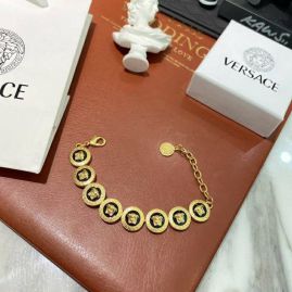 Picture of Versace Bracelet _SKUVersacebracelet12cly2016730